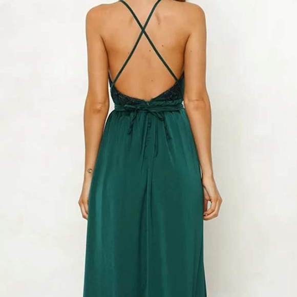 Amazing Satin Like Dress - Picture 2 of 2